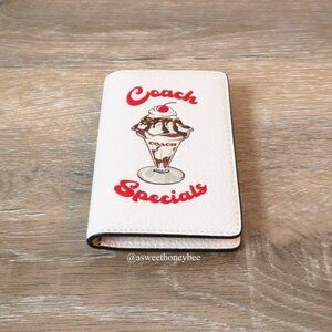 *NEW* COACH ID WALLET WITH SUNDAE - CHALK